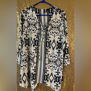 New Directions 3/4 sleeve black/white blouse size XL.